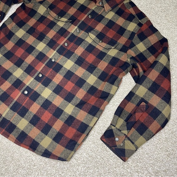 L. L. Bean wool insulated shirt jacket - Picture 9 of 12